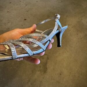 Genivee 1 Royal Silver Satin